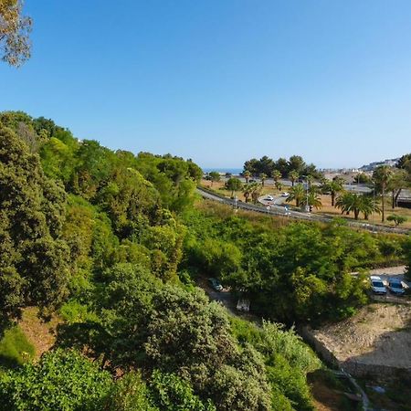 Villa Laetitia - Appt De Charme Avec Parking - Nice Nord Экстерьер фото