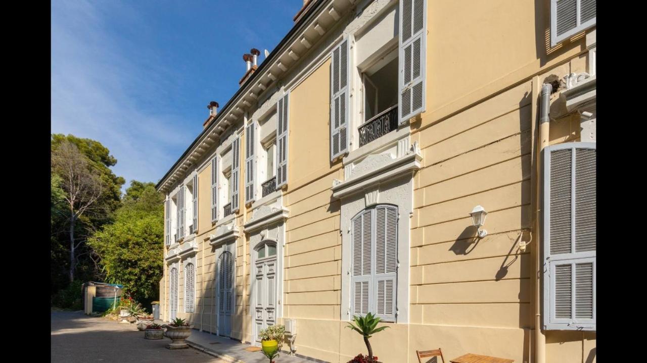 Villa Laetitia - Appt De Charme Avec Parking - Nice Nord Экстерьер фото