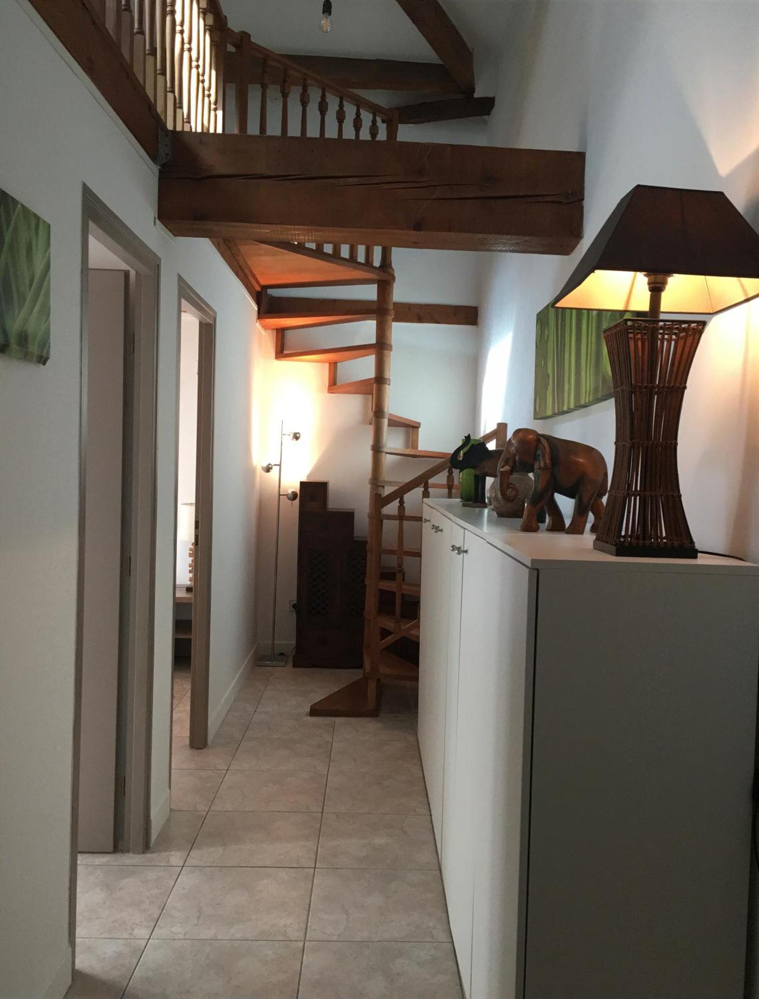 Villa Laetitia - Appt De Charme Avec Parking - Nice Nord Экстерьер фото
