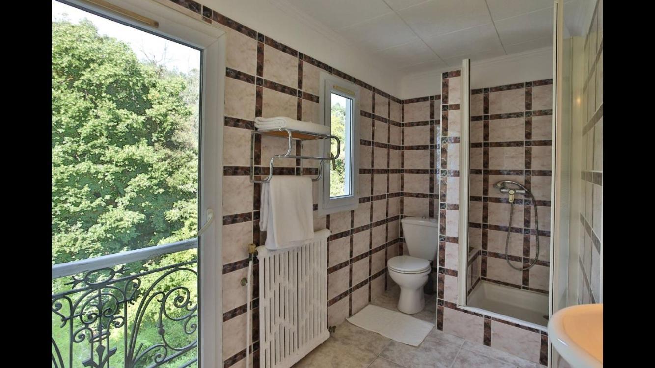 Villa Laetitia - Appt De Charme Avec Parking - Nice Nord Экстерьер фото